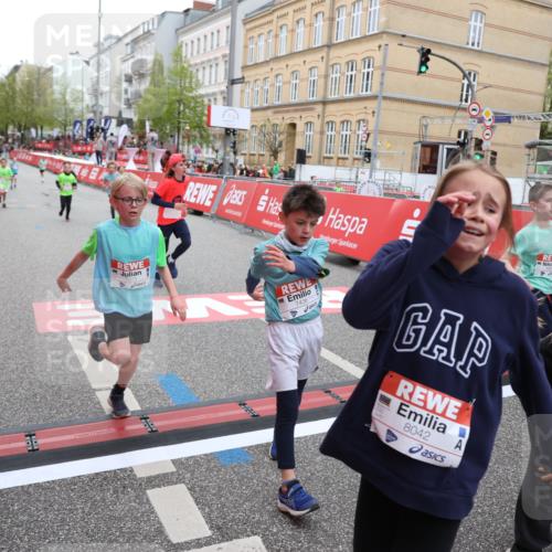25.04.2026 - Das Zehntel Strokosch-Dieckow http://msf.ph/oto/9625120 25.04.2026 10:52:54 Ziel 6087, 6142, 6352, 6357, 6752, 7436, 7675, 8015, 8042 meine-sportfotos.de