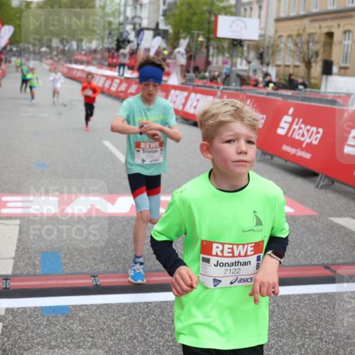 25.04.2026 - Das Zehntel Strokosch-Dieckow http://msf.ph/oto/9625154 25.04.2026 10:48:34 Ziel 5295, 6092, 7122 meine-sportfotos.de