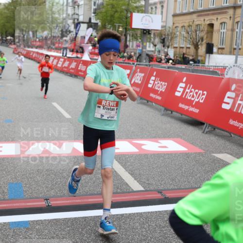 25.04.2026 - Das Zehntel Strokosch-Dieckow http://msf.ph/oto/9625161 25.04.2026 10:48:35 Ziel 5295, 6092, 7122 meine-sportfotos.de