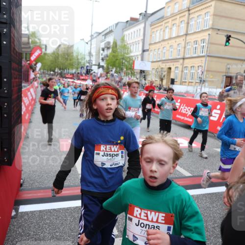 25.04.2026 - Das Zehntel Strokosch-Dieckow http://msf.ph/oto/9625171 25.04.2026 10:59:26 Ziel 5068, 5137, 5166, 5375, 5392, 5407, 5499, 5648, 5801, 5814, 5822, 5996, 6191, 6199, 6351, 6361, 6388, 6489, 6538, 6590, 6786, 6810, 6902, 6921, 6930, 7042, 7049, 7062, 7196, 7294, 7532, 7595, 7760, 8071 meine-sportfotos.de