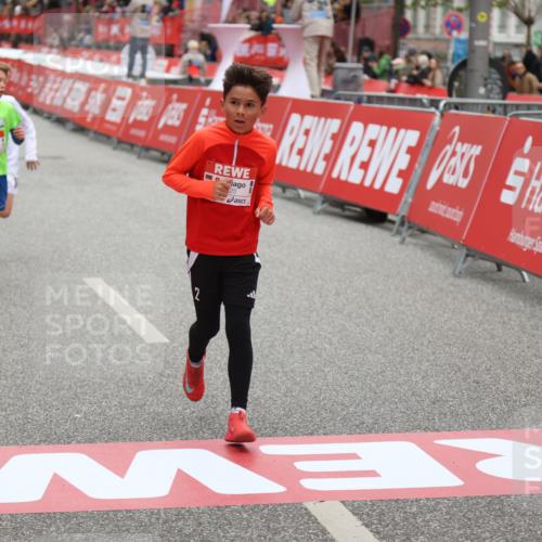 25.04.2026 - Das Zehntel Strokosch-Dieckow http://msf.ph/oto/9625193 25.04.2026 10:48:37 Ziel 5309, 6092, 6225, 7122, 8056 meine-sportfotos.de
