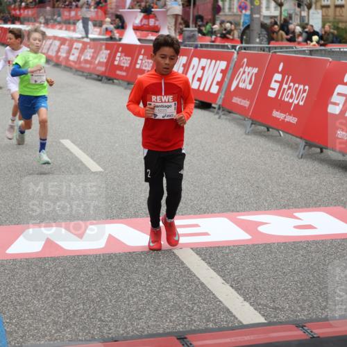 25.04.2026 - Das Zehntel Strokosch-Dieckow http://msf.ph/oto/9625235 25.04.2026 10:48:37 Ziel 5309, 6092, 6225, 7122, 8056 meine-sportfotos.de