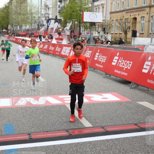 25.04.2026 - Das Zehntel Strokosch-Dieckow http://msf.ph/oto/9625252 25.04.2026 10:48:38 Ziel 5309, 6092, 6225, 7122, 8056 meine-sportfotos.de