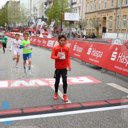 25.04.2026 - Das Zehntel Strokosch-Dieckow http://msf.ph/oto/9625260 25.04.2026 10:48:38 Ziel 5309, 6092, 6225, 7122, 8056 meine-sportfotos.de