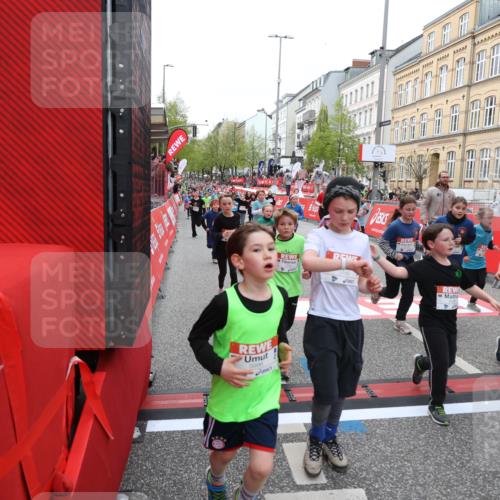 25.04.2026 - Das Zehntel Strokosch-Dieckow http://msf.ph/oto/9625270 25.04.2026 10:59:24 Ziel 5166, 5375, 5392, 5407, 5499, 5648, 5680, 5691, 5694, 5750, 5801, 5814, 5822, 5987, 5996, 6033, 6199, 6351, 6361, 6388, 6489, 6538, 6590, 6786, 6810, 6921, 6930, 7042, 7049, 7062, 7196, 7236, 7294, 7595, 7760, 7868, 8071 meine-sportfotos.de