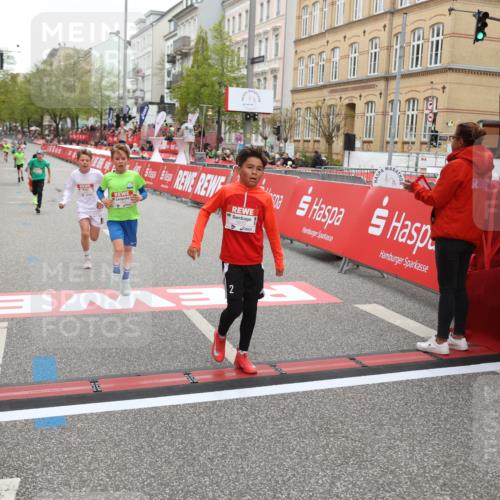 25.04.2026 - Das Zehntel Strokosch-Dieckow http://msf.ph/oto/9625277 25.04.2026 10:48:38 Ziel 5309, 6092, 6225, 7122, 8056 meine-sportfotos.de