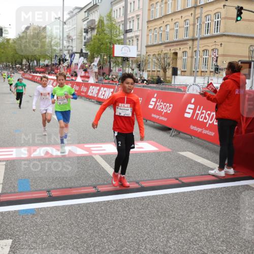 25.04.2026 - Das Zehntel Strokosch-Dieckow http://msf.ph/oto/9625286 25.04.2026 10:48:38 Ziel 5309, 6092, 6225, 7122, 8056 meine-sportfotos.de