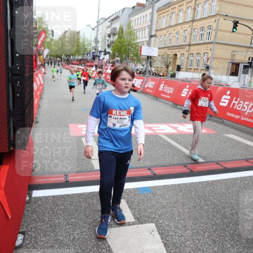 25.04.2026 - Das Zehntel Strokosch-Dieckow http://msf.ph/oto/9625305 25.04.2026 10:52:52 Ziel 5733, 6087, 6100, 6142, 6352, 6357, 7436, 7675, 7734, 7758, 8015, 8042 meine-sportfotos.de