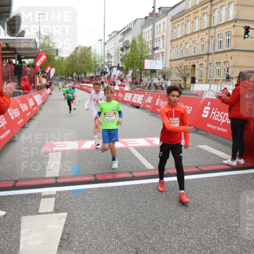 25.04.2026 - Das Zehntel Strokosch-Dieckow http://msf.ph/oto/9625332 25.04.2026 10:48:39 Ziel 5309, 6092, 6225, 7122, 8056, 8074 meine-sportfotos.de