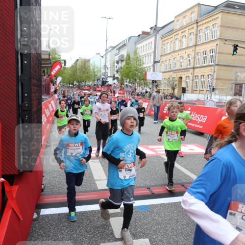 25.04.2026 - Das Zehntel Strokosch-Dieckow http://msf.ph/oto/9625381 25.04.2026 10:59:22 Ziel 5166, 5341, 5373, 5375, 5392, 5499, 5680, 5691, 5694, 5750, 5801, 5814, 5822, 5938, 5987, 5996, 6033, 6199, 6319, 6351, 6361, 6388, 6489, 6538, 6590, 6786, 6810, 6921, 6930, 7042, 7049, 7062, 7230, 7236, 7294, 7868 meine-sportfotos.de
