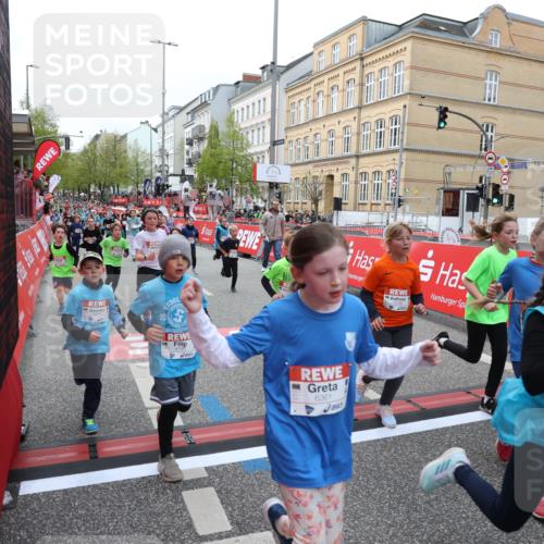 25.04.2026 - Das Zehntel Strokosch-Dieckow http://msf.ph/oto/9625390 25.04.2026 10:59:22 Ziel 5166, 5341, 5373, 5375, 5392, 5499, 5680, 5691, 5694, 5750, 5801, 5814, 5822, 5938, 5987, 5996, 6033, 6199, 6319, 6351, 6361, 6388, 6489, 6538, 6590, 6786, 6810, 6921, 6930, 7042, 7049, 7062, 7230, 7236, 7294, 7868 meine-sportfotos.de