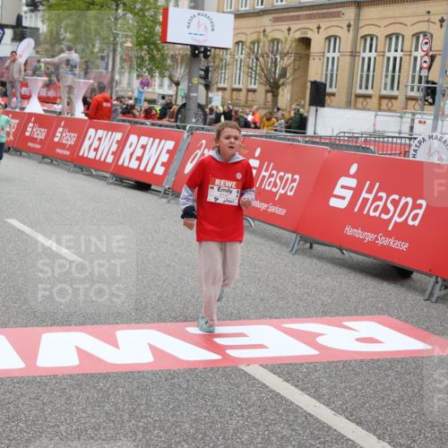 25.04.2026 - Das Zehntel Strokosch-Dieckow http://msf.ph/oto/9625405 25.04.2026 10:52:51 Ziel 5067, 5733, 6100, 6142, 6352, 6357, 7436, 7734, 7758, 8015, 8042 meine-sportfotos.de
