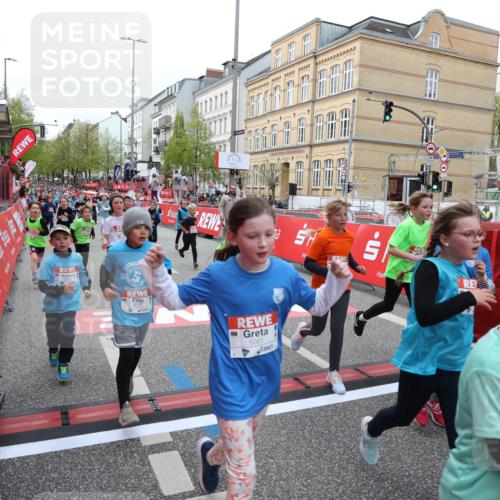 25.04.2026 - Das Zehntel Strokosch-Dieckow http://msf.ph/oto/9625413 25.04.2026 10:59:21 Ziel 5166, 5341, 5373, 5392, 5499, 5680, 5691, 5694, 5750, 5801, 5822, 5938, 5987, 5996, 6033, 6199, 6319, 6351, 6361, 6538, 6590, 6786, 6809, 6810, 6921, 6930, 7042, 7049, 7062, 7230, 7236, 7294, 7613, 7868 meine-sportfotos.de