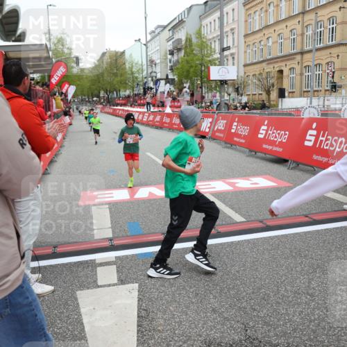 25.04.2026 - Das Zehntel Strokosch-Dieckow http://msf.ph/oto/9625432 25.04.2026 10:48:41 Ziel 5309, 6225, 6540, 8056, 8074 meine-sportfotos.de