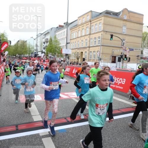 25.04.2026 - Das Zehntel Strokosch-Dieckow http://msf.ph/oto/9625443 25.04.2026 10:59:21 Ziel 5166, 5341, 5373, 5392, 5499, 5680, 5691, 5694, 5750, 5801, 5822, 5938, 5987, 5996, 6033, 6199, 6319, 6351, 6361, 6538, 6590, 6786, 6809, 6810, 6921, 6930, 7042, 7049, 7062, 7230, 7236, 7294, 7613, 7868 meine-sportfotos.de