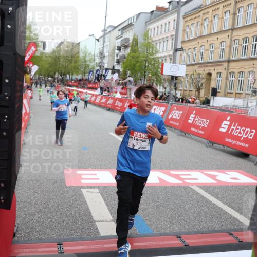 25.04.2026 - Das Zehntel Strokosch-Dieckow http://msf.ph/oto/9625470 25.04.2026 10:52:49 Ziel 5067, 5733, 6064, 6100, 6250, 6352, 6357, 6426, 7252, 7734, 7758, 8015, 8044, 8050 meine-sportfotos.de