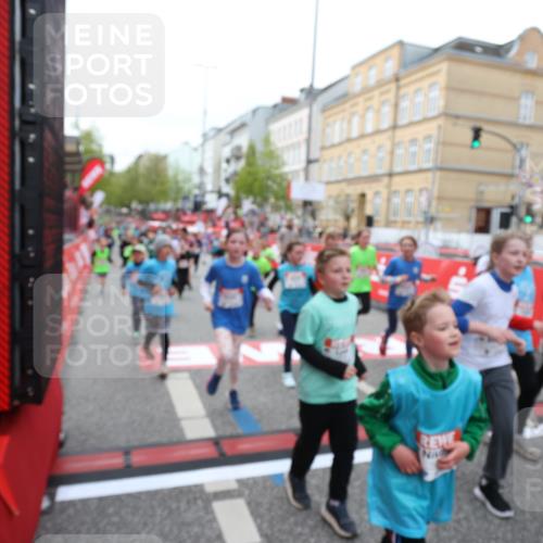 25.04.2026 - Das Zehntel Strokosch-Dieckow http://msf.ph/oto/9625471 25.04.2026 10:59:21 Ziel 5166, 5341, 5373, 5392, 5499, 5680, 5691, 5694, 5750, 5801, 5822, 5938, 5987, 5996, 6033, 6199, 6319, 6351, 6361, 6538, 6590, 6786, 6809, 6810, 6921, 6930, 7042, 7049, 7062, 7230, 7236, 7294, 7613, 7868 meine-sportfotos.de