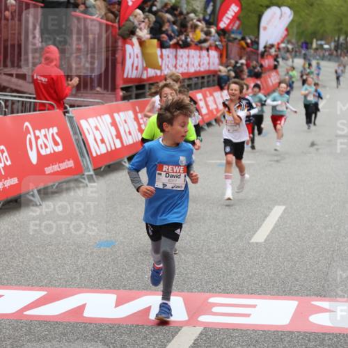 25.04.2026 - Das Zehntel Strokosch-Dieckow http://msf.ph/oto/9625480 25.04.2026 10:48:50 Ziel 5103, 5293, 5502, 5921, 6317, 7239, 8062 meine-sportfotos.de