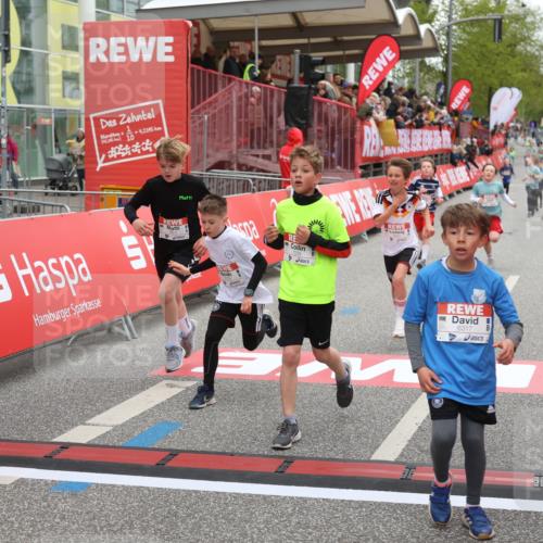 25.04.2026 - Das Zehntel Strokosch-Dieckow http://msf.ph/oto/9625537 25.04.2026 10:48:52 Ziel 5103, 5502, 5921, 6317, 6971, 7239, 7604, 7624, 8052, 8062 meine-sportfotos.de