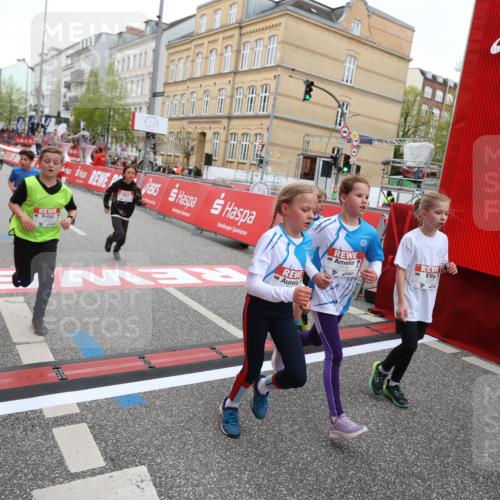 25.04.2026 - Das Zehntel Strokosch-Dieckow http://msf.ph/oto/9625569 25.04.2026 10:52:47 Ziel 5067, 5733, 6064, 6100, 6250, 6357, 6426, 7252, 7734, 7758, 7897, 8015, 8044, 8050 meine-sportfotos.de