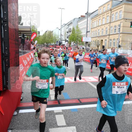 25.04.2026 - Das Zehntel Strokosch-Dieckow http://msf.ph/oto/9625577 25.04.2026 10:59:20 Ziel 5341, 5373, 5392, 5680, 5691, 5694, 5750, 5801, 5822, 5938, 5987, 6033, 6199, 6319, 6351, 6356, 6361, 6367, 6538, 6786, 6809, 6810, 6860, 6921, 6930, 7042, 7049, 7062, 7230, 7236, 7613, 7868 meine-sportfotos.de