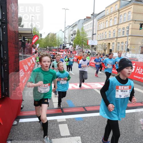 25.04.2026 - Das Zehntel Strokosch-Dieckow http://msf.ph/oto/9625588 25.04.2026 10:59:20 Ziel 5341, 5373, 5392, 5680, 5691, 5694, 5750, 5801, 5822, 5938, 5987, 6033, 6199, 6319, 6351, 6356, 6361, 6367, 6538, 6786, 6809, 6810, 6860, 6921, 6930, 7042, 7049, 7062, 7230, 7236, 7613, 7868 meine-sportfotos.de