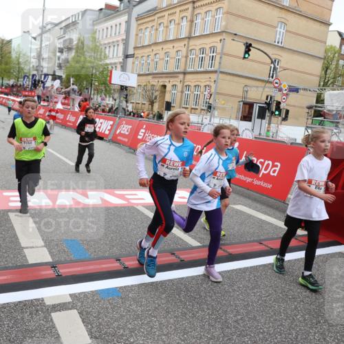 25.04.2026 - Das Zehntel Strokosch-Dieckow http://msf.ph/oto/9625614 25.04.2026 10:52:47 Ziel 5067, 5733, 6064, 6100, 6250, 6357, 6426, 7252, 7734, 7758, 7897, 8015, 8044, 8050 meine-sportfotos.de