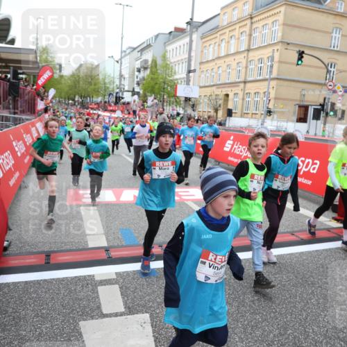 25.04.2026 - Das Zehntel Strokosch-Dieckow http://msf.ph/oto/9625634 25.04.2026 10:59:19 Ziel 5341, 5373, 5392, 5532, 5556, 5680, 5691, 5694, 5750, 5801, 5822, 5938, 5987, 6033, 6199, 6319, 6351, 6356, 6361, 6367, 6538, 6723, 6786, 6809, 6810, 6860, 6921, 6930, 7042, 7062, 7230, 7236, 7356, 7520, 7613, 7868 meine-sportfotos.de
