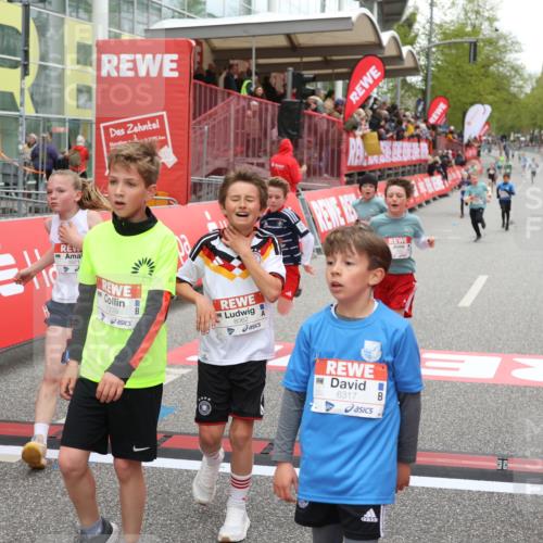 25.04.2026 - Das Zehntel Strokosch-Dieckow http://msf.ph/oto/9625649 25.04.2026 10:48:53 Ziel 5103, 5502, 5921, 6317, 6971, 7239, 7604, 7624, 8052, 8062 meine-sportfotos.de
