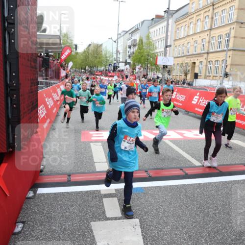 25.04.2026 - Das Zehntel Strokosch-Dieckow http://msf.ph/oto/9625679 25.04.2026 10:59:18 Ziel 5212, 5341, 5373, 5532, 5556, 5680, 5691, 5694, 5731, 5750, 5757, 5801, 5822, 5938, 5987, 6033, 6319, 6356, 6361, 6367, 6538, 6723, 6809, 6843, 6860, 6921, 6930, 7144, 7230, 7236, 7356, 7520, 7613, 7868 meine-sportfotos.de