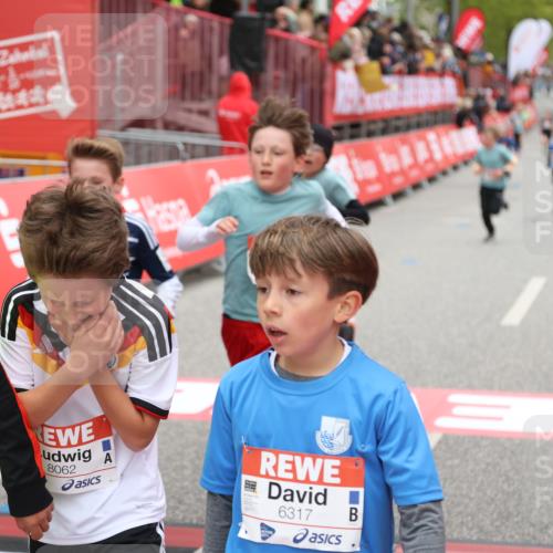 25.04.2026 - Das Zehntel Strokosch-Dieckow http://msf.ph/oto/9625681 25.04.2026 10:48:54 Ziel 5103, 5502, 5921, 6317, 6971, 7239, 7604, 7624, 8052, 8062 meine-sportfotos.de