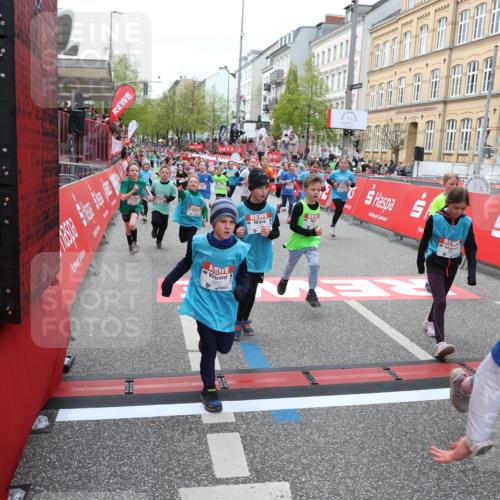 25.04.2026 - Das Zehntel Strokosch-Dieckow http://msf.ph/oto/9625705 25.04.2026 10:59:18 Ziel 5212, 5341, 5373, 5532, 5556, 5680, 5691, 5694, 5731, 5750, 5757, 5801, 5822, 5938, 5987, 6033, 6319, 6356, 6361, 6367, 6538, 6723, 6809, 6843, 6860, 6921, 6930, 7144, 7230, 7236, 7356, 7520, 7613, 7868 meine-sportfotos.de