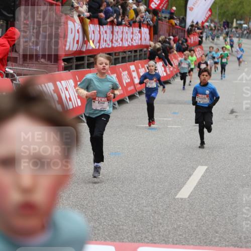 25.04.2026 - Das Zehntel Strokosch-Dieckow http://msf.ph/oto/9625708 25.04.2026 10:48:55 Ziel 5103, 5502, 6317, 6971, 7239, 7588, 7604, 7624, 8052, 8062 meine-sportfotos.de