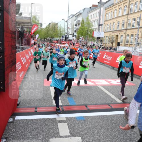 25.04.2026 - Das Zehntel Strokosch-Dieckow http://msf.ph/oto/9625713 25.04.2026 10:59:18 Ziel 5212, 5341, 5373, 5532, 5556, 5680, 5691, 5694, 5731, 5750, 5757, 5801, 5822, 5938, 5987, 6033, 6319, 6356, 6361, 6367, 6538, 6723, 6809, 6843, 6860, 6921, 6930, 7144, 7230, 7236, 7356, 7520, 7613, 7868 meine-sportfotos.de