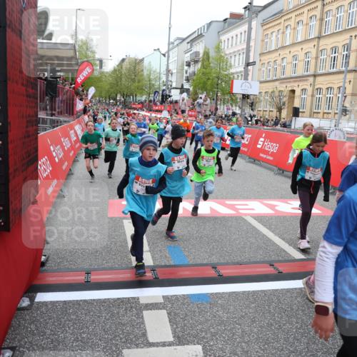 25.04.2026 - Das Zehntel Strokosch-Dieckow http://msf.ph/oto/9625726 25.04.2026 10:59:18 Ziel 5212, 5341, 5373, 5532, 5556, 5680, 5691, 5694, 5731, 5750, 5757, 5801, 5822, 5938, 5987, 6033, 6319, 6356, 6361, 6367, 6538, 6723, 6809, 6843, 6860, 6921, 6930, 7144, 7230, 7236, 7356, 7520, 7613, 7868 meine-sportfotos.de