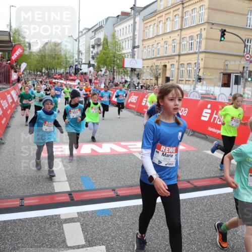 25.04.2026 - Das Zehntel Strokosch-Dieckow http://msf.ph/oto/9625760 25.04.2026 10:59:18 Ziel 5212, 5341, 5373, 5532, 5556, 5680, 5691, 5694, 5731, 5750, 5757, 5801, 5822, 5938, 5987, 6033, 6319, 6356, 6361, 6367, 6538, 6723, 6809, 6843, 6860, 6921, 6930, 7144, 7230, 7236, 7356, 7520, 7613, 7868 meine-sportfotos.de