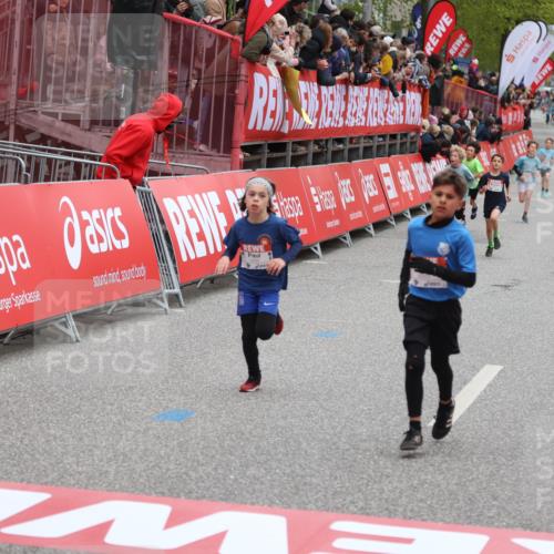 25.04.2026 - Das Zehntel Strokosch-Dieckow http://msf.ph/oto/9625779 25.04.2026 10:48:58 Ziel 5103, 5454, 5502, 6323, 6971, 7239, 7588, 7604, 7624, 8052, 8062 meine-sportfotos.de