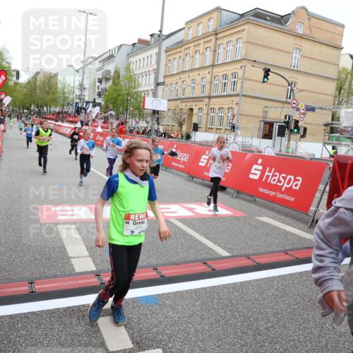 25.04.2026 - Das Zehntel Strokosch-Dieckow http://msf.ph/oto/9625787 25.04.2026 10:52:45 Ziel 5067, 5733, 6064, 6100, 6136, 6250, 6426, 7252, 7603, 7734, 7758, 7897, 7957, 7963, 8044, 8050 meine-sportfotos.de