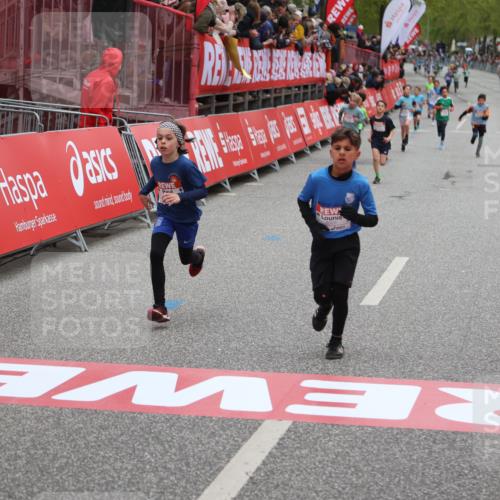 25.04.2026 - Das Zehntel Strokosch-Dieckow http://msf.ph/oto/9625797 25.04.2026 10:48:58 Ziel 5103, 5454, 5502, 6323, 6971, 7239, 7588, 7604, 7624, 8052, 8062 meine-sportfotos.de