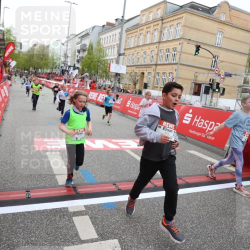 25.04.2026 - Das Zehntel Strokosch-Dieckow http://msf.ph/oto/9625843 25.04.2026 10:52:45 Ziel 5067, 5733, 6064, 6100, 6136, 6250, 6426, 7252, 7603, 7734, 7758, 7897, 7957, 7963, 8044, 8050 meine-sportfotos.de