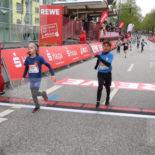 25.04.2026 - Das Zehntel Strokosch-Dieckow http://msf.ph/oto/9625872 25.04.2026 10:49:00 Ziel 5454, 6323, 7588, 7604 meine-sportfotos.de