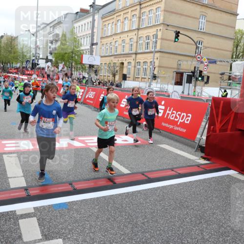 25.04.2026 - Das Zehntel Strokosch-Dieckow http://msf.ph/oto/9625887 25.04.2026 10:59:17 Ziel 5212, 5341, 5373, 5532, 5556, 5680, 5691, 5694, 5731, 5750, 5757, 5850, 5862, 5938, 5987, 6033, 6319, 6347, 6356, 6367, 6723, 6809, 6843, 6860, 7144, 7230, 7236, 7356, 7520, 7613, 7868 meine-sportfotos.de