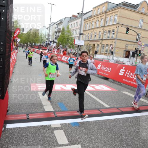 25.04.2026 - Das Zehntel Strokosch-Dieckow http://msf.ph/oto/9625890 25.04.2026 10:52:45 Ziel 5067, 5733, 6064, 6100, 6136, 6250, 6426, 7252, 7603, 7734, 7758, 7897, 7957, 7963, 8044, 8050 meine-sportfotos.de