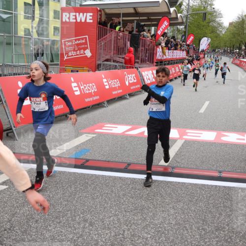 25.04.2026 - Das Zehntel Strokosch-Dieckow http://msf.ph/oto/9625893 25.04.2026 10:49:00 Ziel 5454, 6323, 7588, 7604 meine-sportfotos.de