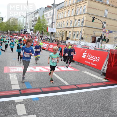 25.04.2026 - Das Zehntel Strokosch-Dieckow http://msf.ph/oto/9625899 25.04.2026 10:59:17 Ziel 5212, 5341, 5373, 5532, 5556, 5680, 5691, 5694, 5731, 5750, 5757, 5850, 5862, 5938, 5987, 6033, 6319, 6347, 6356, 6367, 6723, 6809, 6843, 6860, 7144, 7230, 7236, 7356, 7520, 7613, 7868 meine-sportfotos.de