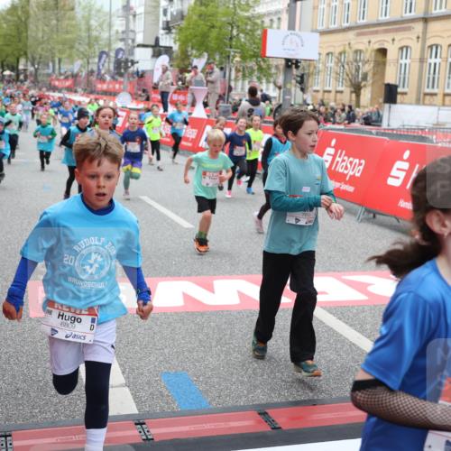 25.04.2026 - Das Zehntel Strokosch-Dieckow http://msf.ph/oto/9626018 25.04.2026 10:59:15 Ziel 5185, 5212, 5341, 5366, 5373, 5532, 5556, 5731, 5757, 5850, 5862, 5938, 6319, 6347, 6356, 6367, 6723, 6809, 6843, 6860, 7144, 7230, 7318, 7356, 7520, 7613, 7673, 7677 meine-sportfotos.de