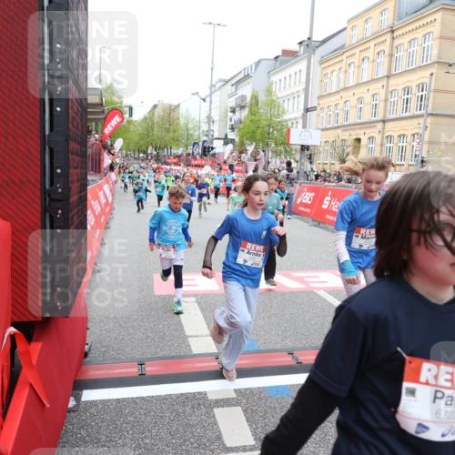25.04.2026 - Das Zehntel Strokosch-Dieckow http://msf.ph/oto/9626062 25.04.2026 10:59:15 Ziel 5185, 5212, 5341, 5366, 5373, 5532, 5556, 5731, 5757, 5850, 5862, 5938, 6319, 6347, 6356, 6367, 6723, 6809, 6843, 6860, 7144, 7230, 7318, 7356, 7520, 7613, 7673, 7677 meine-sportfotos.de