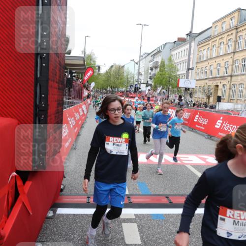 25.04.2026 - Das Zehntel Strokosch-Dieckow http://msf.ph/oto/9626110 25.04.2026 10:59:14 Ziel 5153, 5185, 5212, 5366, 5532, 5556, 5609, 5731, 5757, 5850, 5862, 5938, 6347, 6356, 6367, 6576, 6600, 6723, 6802, 6809, 6843, 6860, 7144, 7301, 7318, 7356, 7417, 7520, 7565, 7613, 7673, 7677 meine-sportfotos.de