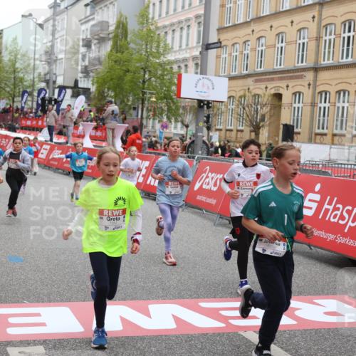 25.04.2026 - Das Zehntel Strokosch-Dieckow http://msf.ph/oto/9626116 25.04.2026 10:52:42 Ziel 6064, 6078, 6136, 6250, 6424, 6426, 7252, 7603, 7700, 7721, 7897, 7957, 7963, 8044, 8050 meine-sportfotos.de
