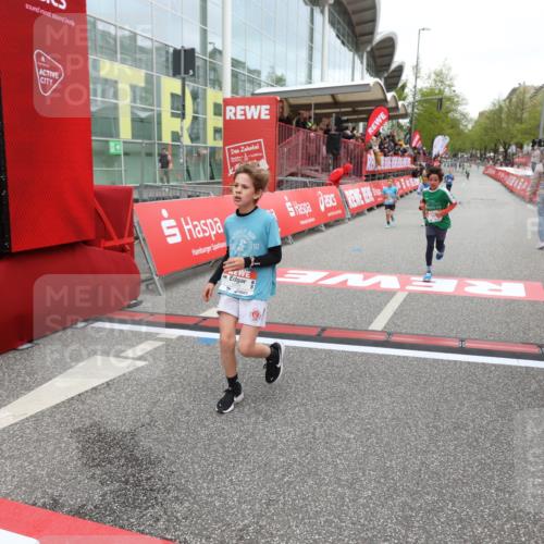 25.04.2026 - Das Zehntel Strokosch-Dieckow http://msf.ph/oto/9626156 25.04.2026 10:49:07 Ziel 5905, 6685, 6889, 6906, 7315, 7549, 7696, 7738 meine-sportfotos.de